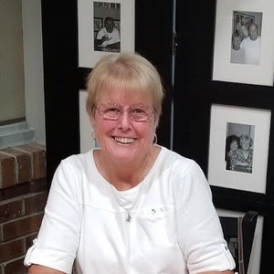 Meet your Posher, Sandra